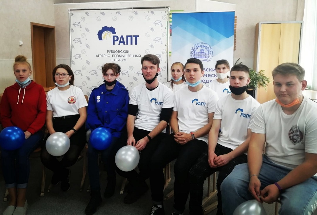 Парад первокурсников прошел в Алтайском крае