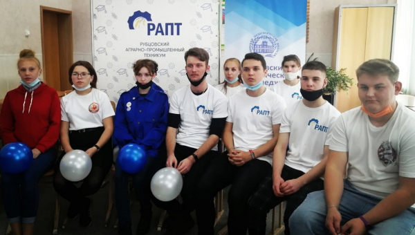 Парад первокурсников прошел в Алтайском крае